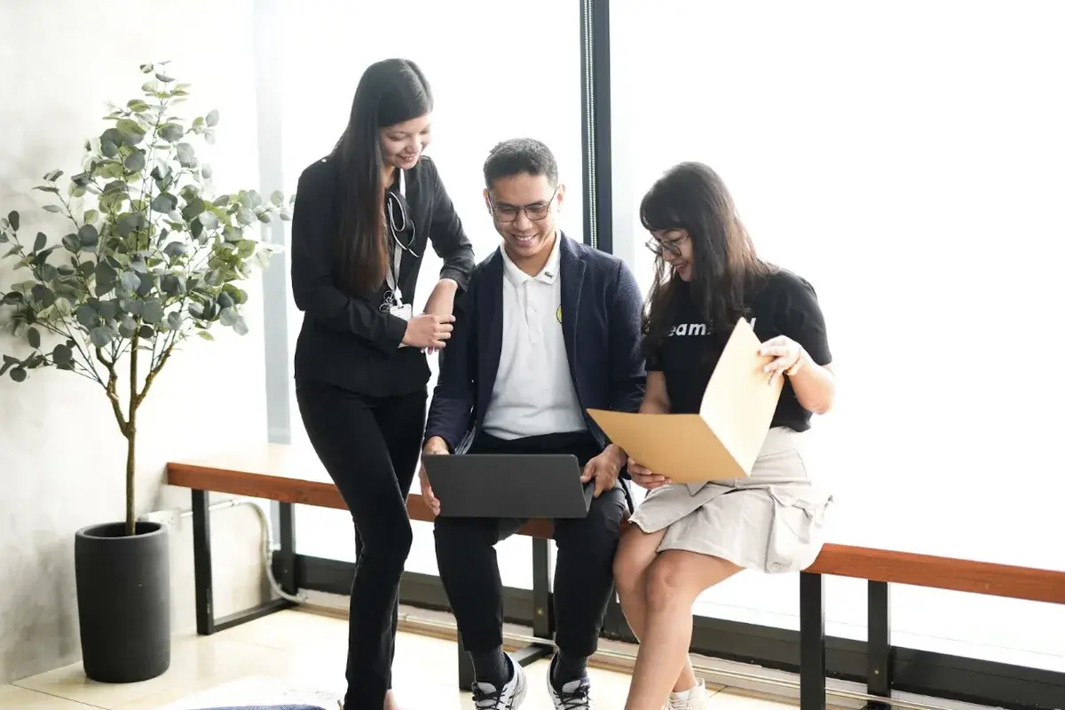 Which Tech Roles Should You Outsource? Here’s Your Guide